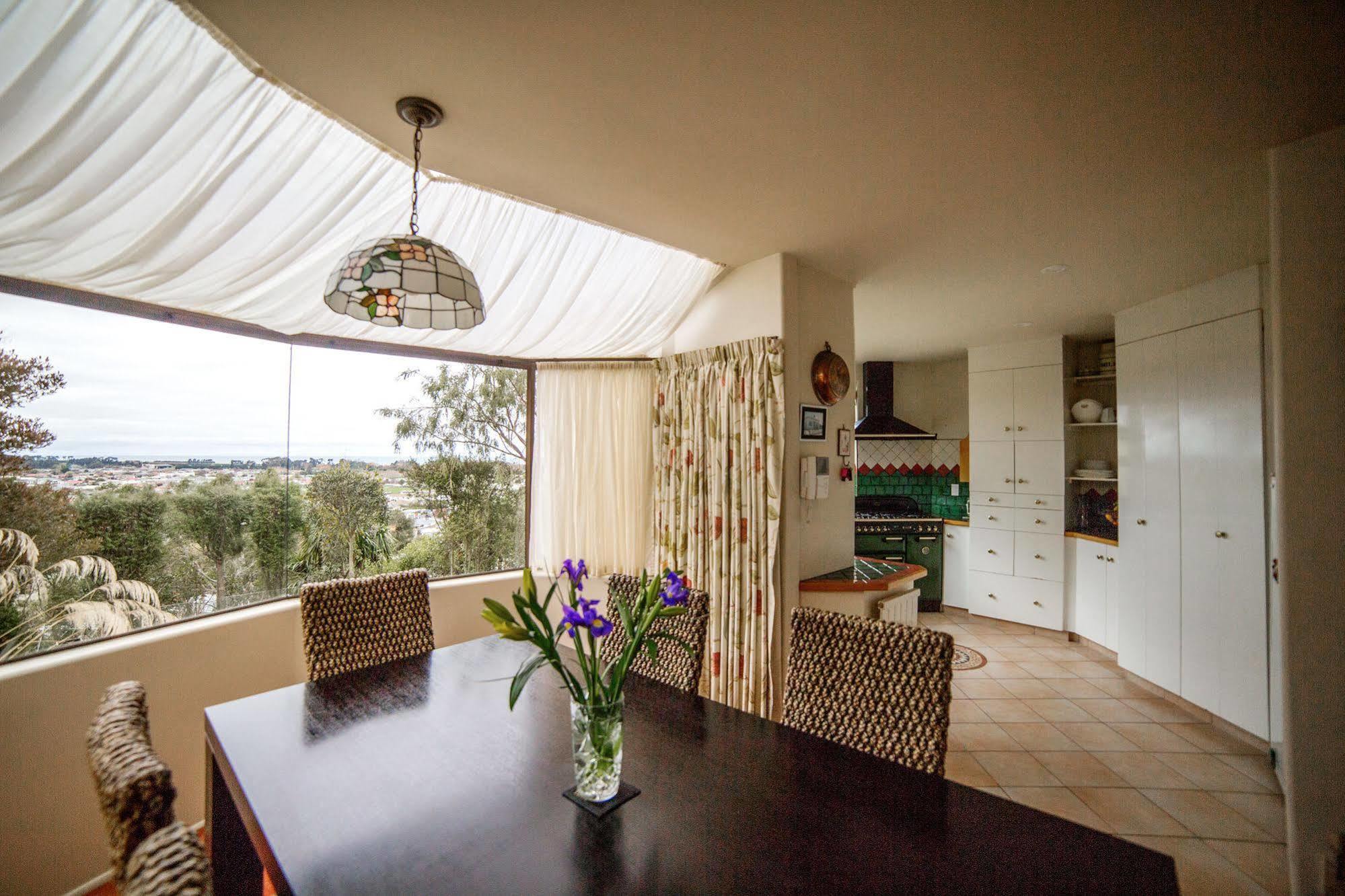 Oamaru House Bed & Breakfast Екстер'єр фото